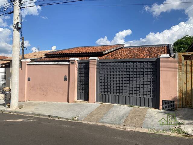 #CS47 - Casa para Venda em Botucatu - SP - 2